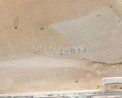 Ezüst (Ag) cigarettatárca, kissé kopott zománc díszítéssel, gravírozással, jelzett 152g