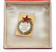 ~1964. "Az Oktatásügy Kiváló Dolgozója" zománcozott fém jelvény tokban T:1- apró zománchib...