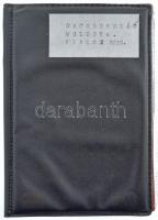33db-os érmetétel kisalakú berakóban, főleg orosz érmékkel, közte 1843. 2k Cu (átfúrva) + 1895. 10k ...