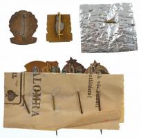 8db vegyes klf kitűző és jelvény tétel, közte "Hűséggel a nép egészségéért" + "Belker...