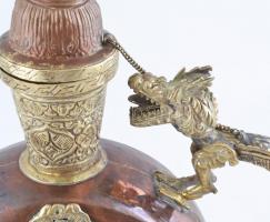 Antik tibeti sárkányos víz kiöntő, kőberakásokkal, réz. 1930 körül, korának megfelelő állapotban, m:...