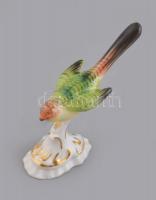 Herendi porcelán madár figura, kézzel festett, jelzett, egészen apró kopásnyommal, m: 6,5 cm