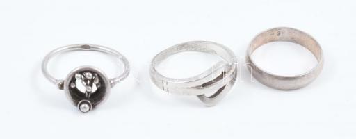 Ezüst(Ag) gyűrű, 9 db, jelzéssel és jelzés nélkül, nettó: 26 g