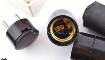 Lengőfoglalat (7 db), hálózati dugók, aljzat és egyéb vegyes villamossági alkatrészek