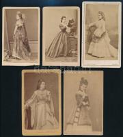cca 1865 Hölgyportrék, hölgyek jelmezben, 5 db keményhátú fotó, 10,5×6,5 cm