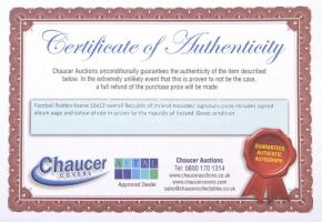 Robbie Keane (1980- ) ír válogatott labdarúgó autográf aláírása, fotóval paszpartuban összeállítva, ...