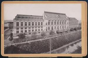 1901 Bukarest, Palatul justitiei, keményhátú fotó, Dresden, Römmler & Jonas, 10×16 cm / 1901 Bucuresti / Bucharest