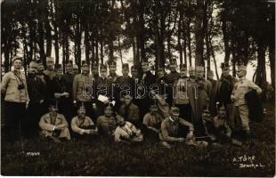 Lajtabruck, Bruck an der Leitha; Osztrák-magyar katonatisztek csoportja / Austro-Hungarian K.u.K. military, group of officers. A. Tőke photo