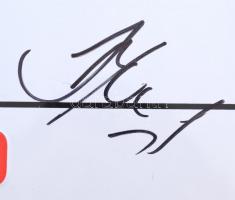 Marouane Fellaini (1987- ) belga labdarúgó, a Manchester United volt játékosának autográf aláírása a...