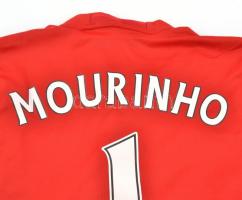 Juan Mata (Juan Manuel Mata García, 1988- ) spanyol labdarúgó, a Manchester United volt játékosa ált...