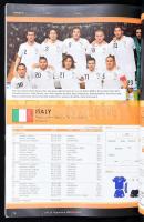 cca 1980-2010 Labdarúgó meccsfüzet-gyűjtemény, 6 db-os, benne nemzetközi mérkőzések, kupadöntők (FA-...