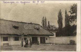 1910 Korompa, Krompach, Krompachy; ház udvara kúttal / house yard with well. photo