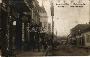 Csíkszereda, Mercurea Ciuc; Strada I. C. Bratianu / Bratianu utca, üzletek / street view, shops (fl)