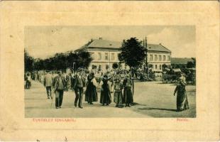 1916 Vinga, Piactér. W.L. Bp. 5433. / market + Magyar Vöröskereszt Egylet Vingai fiókja (ázott sarok / wet corner)