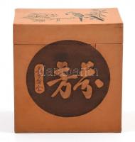 Kínai fa dobozka (kártyatartó), 9x8,5x4,5 cm / Chinese wooden box (card holder)