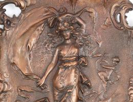 Historizáló-eklektikus stílusú fali dísz, XX. sz. második fele/vége, bronzírozott fém, jelzés nélkül...
