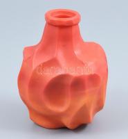 Cseh korall üveg váza, jelzés nélkül, hibátlan, m: 10 cm