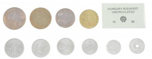 1986. 2f-20Ft (10xklf) érmés forgalmi sor fóliatokban T:1 / Hungary 1986. 2 Fillér - 20 Forint (10xd...