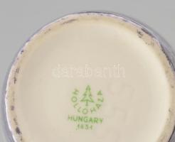 Hollóházi porcelán márványmintás, irizáló porcelán váza, matricás, jelzett, kis kopásnyomokkal, m: 2...