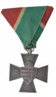 1940. "Nemzetvédelmi Kereszt / A Hazáért" hadifém kitüntetés mellszalaggal T:1-,2  Hungary 1940. "National Defense Cross" war metal decoration with ribbon C:AU,XF  NMK 442.