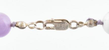 Chevron ametiszt gyöngy nyaklánc, jelzett ezüst (Ag) kapoccsal, h: 44 cm