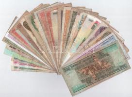 29db-os latin amerikai bankjegytétel (közte 2db T:I-) T:III,III-
29pcs Latin American banknote lot ...
