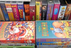 Kb 40 db VHS videókazetta. Műsoros, vegyes témákkal: mese, filmek, ismeretterjesztés