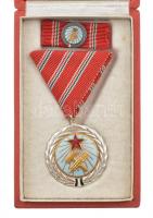 1954. "Munka Érdemérem" zománcozott bronz kitüntetés mellszalagon, szalagsávval T:1- 
NMK...