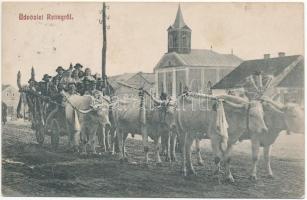 1911 Retteg, Reteag; utca, feldíszített ökrösszekér, templom, erdélyi folklór. Kapható Levinger Gidaljinál / street view with decorated ox cart, church, Transylvanian folklore