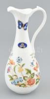 Aynsley angol porcelán kiöntő, 'Cottage Garden' (kerti virágok) mintával. Matricás, jelzett, hibátlan, m: 19 cm. Eredeti dobozában.