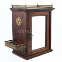 Fali kabinet, kis szekrény. Réz díszekkel, polctámasszal. XIX. sz. 39x33 cm CSAK SZEMÉLYES ÁTVÉTEL, ...