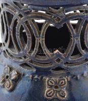 Csalikancsó. XIX. sz. magyar. Áttört nyak, sérült, kissé hiányos. Alul 1870-es évszámmal. 20 cm Hozz...