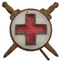 ~1920-1930. Zománcozott bronz vöröskeresztes jelvény kardokkal (17x17mm) T:2
