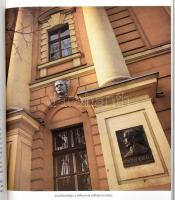 Hatvany Lajos - Gink Károly: Beszélő házak és tájak. A magyar irodalom emlékhelyei. Bp., 1989, Offic...