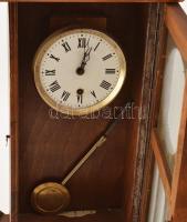 Régi falióra, fa tokban, ingával, nincs kipróbálva, m: 56 cm