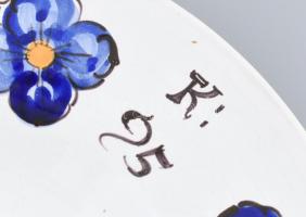 Habán jellegű tányér, jelzett, hibátlan, d: 32 cm