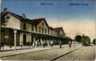 Bród, Nagyrév, Slavonski Brod, Brod na Savi; Zeljeznicka stanica / vasútállomás, vonat / railway station, train (Rb)