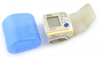 Omron RX3 Plus csuklópántos digitális vérnyomásmérő, újszerű állapotban, tokban, működik