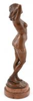 Maugsch Gyula (1882 - 1946): Nyújtózkodó akt. 20. sz. első fele. Bronz. jelzett, márvány talapzaton ...