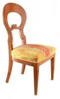 Biedermeier stílusú szék, szépen felújított állapotban. Felújított epedarugózattal. m: 94 cm CSAK SZEMÉLYES ÁTVÉTEL, NEM POSTÁZZUK! / ONLY PERSONAL COLLECTION!