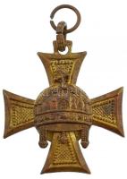 1923. "III. osztályú Tiszti Szolgálati Jel" aranyozott bronz kitüntetés mellszalag nélkül T:2 patina, kopott aranyozás Hungary 1923. "Officer's Distinction for Long Service, 3rd Class" gilt bronze decoration without ribbon C:XF patina, worn gilt  NMK 352a