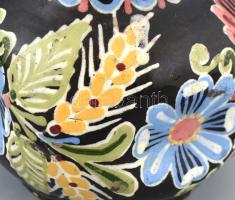 Kincses Imre, Hódmezővásárhely mázas kerámia váza, jelzett, kopásnyomokkal, mázhibákkal. m: 16,5 cm