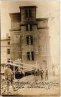 1925 Gödöllő, "Az északi front kiugrása (lift és lépcsőház)" építkezés. photo (EK)