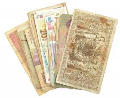 76db vegyes magyar és külföldi bankjegy, közte Szlovénia, Lengyelország, Jugoszlávia, Horvátország T...