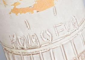 Kovács Éva (1938-): Paraszt. Mázas kerámia. Jelzett. Kopásokkal. m: 30 cm