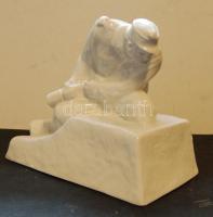 1915-16 Tirol felirattal ellátott Degtyarev gránátot dobó orosz katona kerámia szobra, igen szép állapotban, 15cm-es magassággal