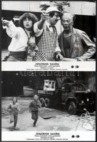 cca 1985 ,,Játszóterek banditái című norvég film jelenetei és szereplői, 5 db vintage produkciós filmfotó, ezüst zselatinos fotópapíron, a használatból eredő (esetleges) kisebb hibákkal, 18x24 cm