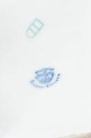 Cseh dísz urnaváza, kopott, jelzett, m: 33 cm