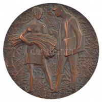 ~1970. Mesterségeket ábrázoló egyoldalas bronz szocialista emlékérem (79mm) T:2