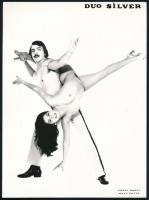 cca 1970 Duo Silver akrobatikus táncospár reklám fotója, 1 db vintage fotó, ezüst zselatinos fotópapíron, 24,3x18 cm
